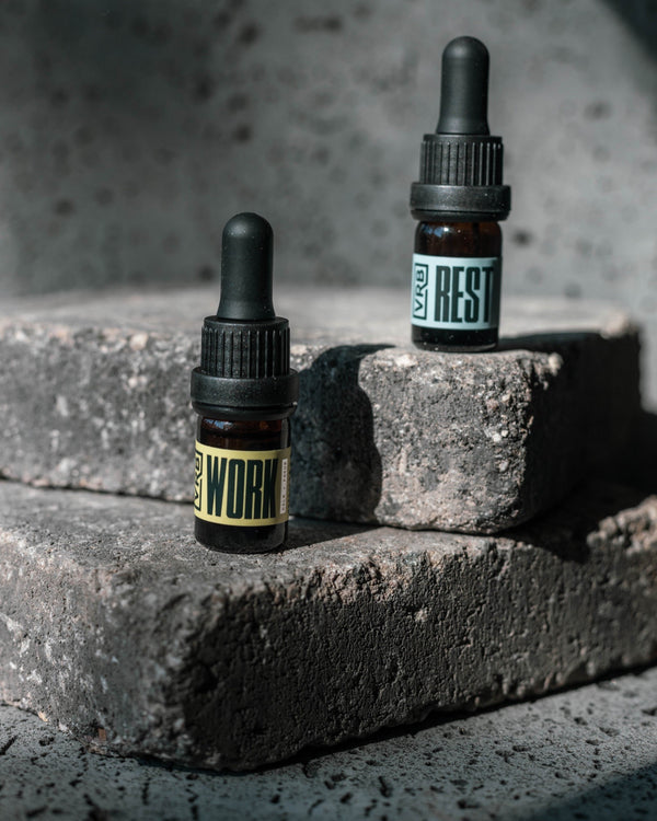The Benefits & Difference Between CBD and CBN